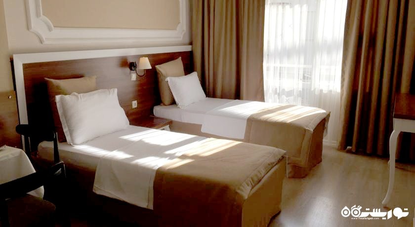 تخت های توئین آپارتمان یک خوابه